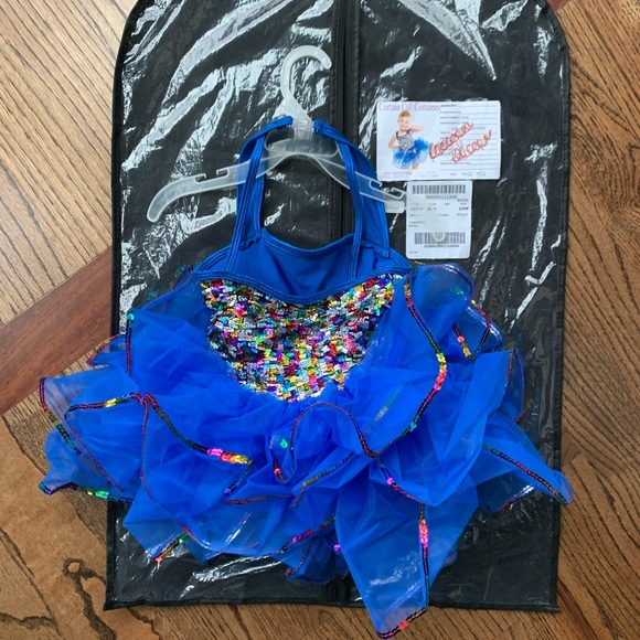 Showstopper dance costume - Picture 3 of 5